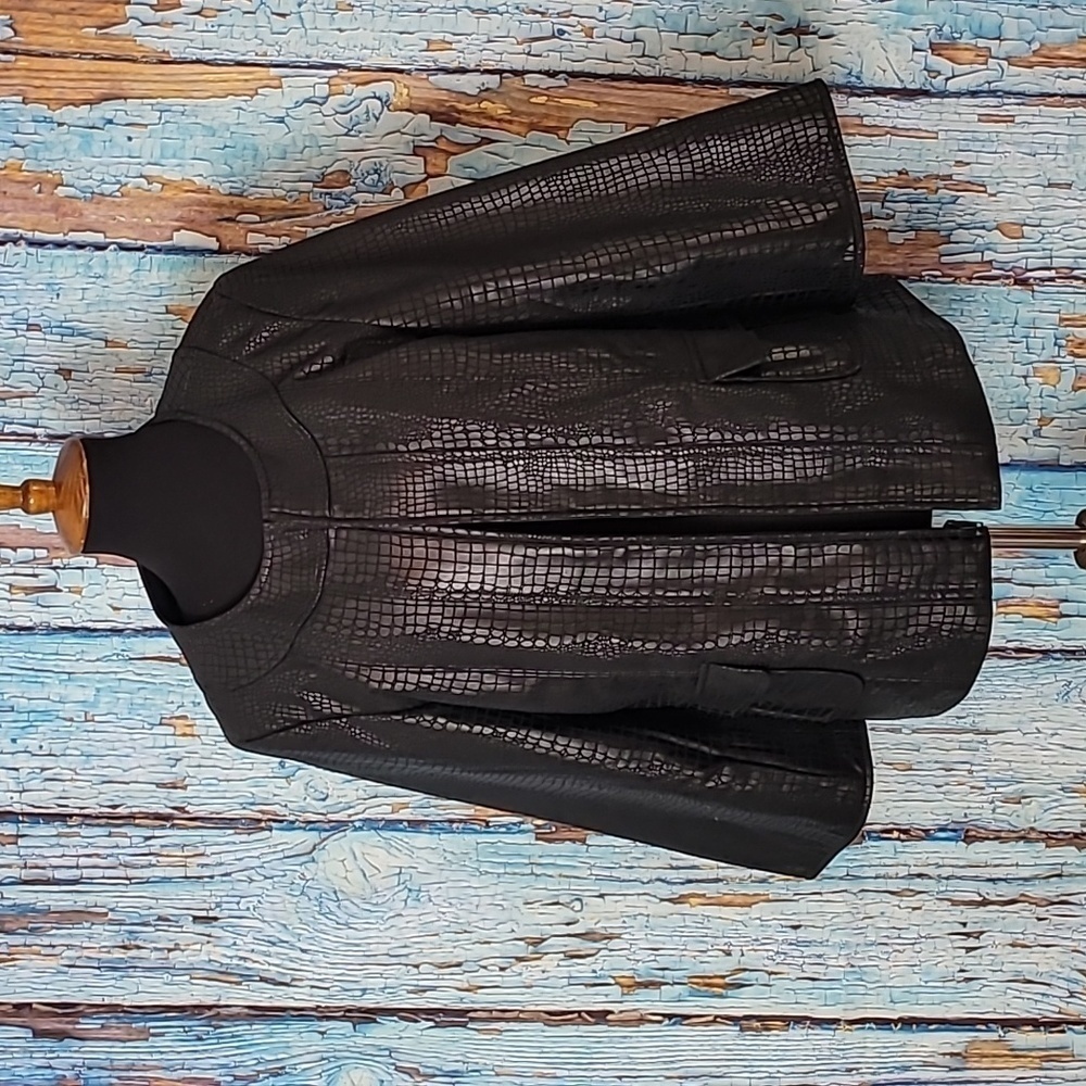 Susan Graver faux Python jacket - Picture 2 of 9